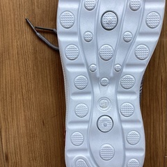 新品スニーカーの画像