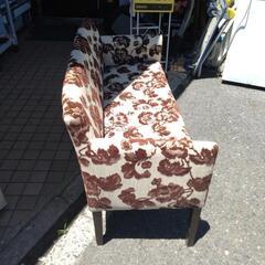 花柄2人掛け用ソファーの画像
