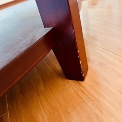棚付き楕円形テーブルの画像