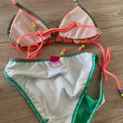 【ビキニ】水着　パイナップル柄　夏の画像