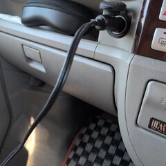 車のDC／AC　INVERTER　120W　の画像