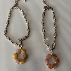 ブレスレット2つの画像