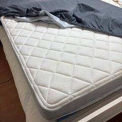 セミダブルベッド　マットレス　セットの画像