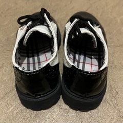 フォーマルシューズ　18cmの画像