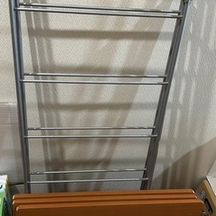 収納ラックの画像