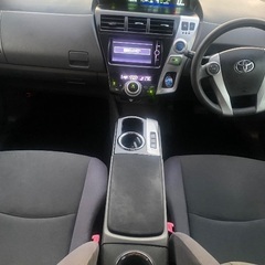 Prius alfaの画像