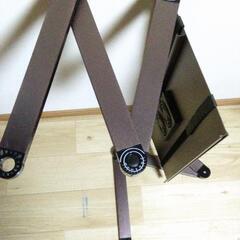 折りたたみ式　パソコンスタンドの画像