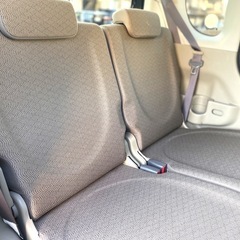 新着‼️4.3万kmの低走行ダイハツ タント入庫しました😊✌️左側パワースライドドア、ナビ、バックカメラ、ETC、ドラレコなど装備充実✨キーレスエントリーも可能なのでお車の乗り降りもかなりスムーズです☺️の画像