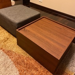 オットマン　ローテーブル　スツール　椅子　トレー型テーブルの画像