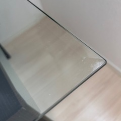 ガラステーブルの画像