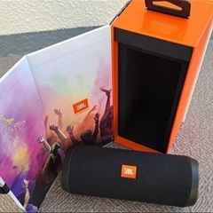 JBL FLIP4 ワイヤレススピーカーの画像