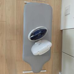東芝のコードレススチームアイロンLa Cooの画像