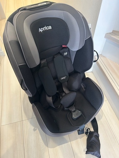 Aprica アップリカ　formfit フォームフィット ISOFIX