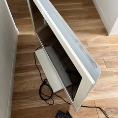 SONY BRAVIA 32㌅テレビ　白色系の画像
