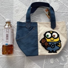 ミニオン　トートバッグ　ハンドバッグ　キャラクター　刺繍の画像