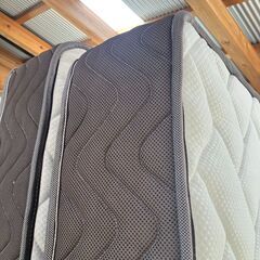 【配送無料】良品 セミダブル用マットレス（Bed & Mattress 製）の画像