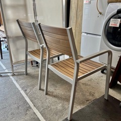 【武蔵小山店】〈2脚セット〉IKEA SJÄLLAND シェランド ガーデンチェア チェア ダイニングチェア スタッキングチェア スチール 木製座面 北欧デザイン 屋外 屋内 椅子 イス カフェチェア おしゃれ 中古家具 重ね置き 省スペース クッション 付き FRÖSÖN フローソーン SJALAND sjalland FROSON frosonの画像