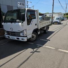 ２トンダンプの画像