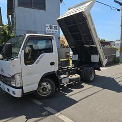 ２トンダンプの画像
