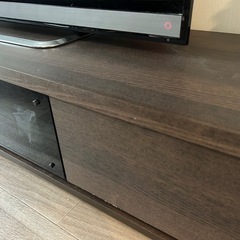 テレビボードの画像