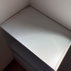 白色3段カラーボックスの画像