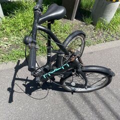 折りたたみ自転車　No.393　ブラック　20インチ　6段切り替え付き　【リサイクルショップどりーむ荒田店】の画像