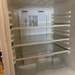 古いけどオシャレな無印良品の冷凍冷蔵庫の画像