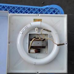 照明器具小型正方形の画像
