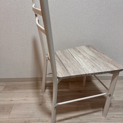 椅子　チェア　ホワイト系　美品の画像