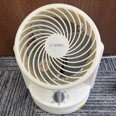 アイリスオーヤマ　小型サーキュレーター　の画像