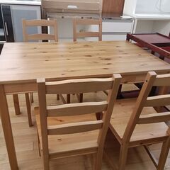 ★リユースのサカイつくば店★TK6013 IKEA ダイニングテーブルセット ブラウン H74×D74×W118 クリーニング済みの画像