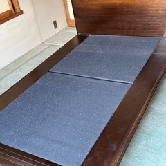 セミダブルベッドの画像