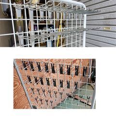 陳列ラック　 収納棚　フック各種付き　中古の画像