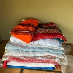 ベッド、マットレス、布団の画像