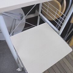 ニトリ レンジ台 ホワイト 幅49×高さ85cm キャスター付き キッチン収納 レンジラック 札幌市 白石店の画像