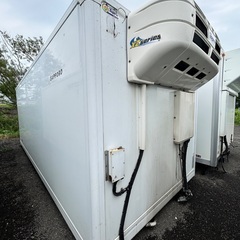 Y21. 4トン保冷コンテナ 幅250ｃｍ長さ621ｃｍ高さ236ｍ コンテナ 物置 倉庫 格安運送　江別市発の画像
