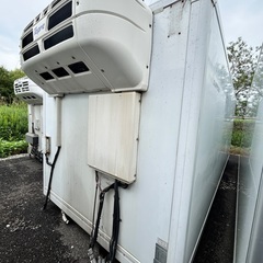 Y21. 4トン保冷コンテナ 幅250ｃｍ長さ621ｃｍ高さ236ｍ コンテナ 物置 倉庫 格安運送　江別市発の画像