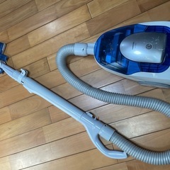 TOSHIBA東芝 掃除機 VC-T8Cの画像