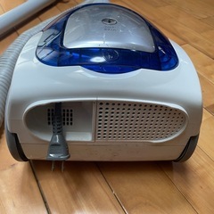 TOSHIBA東芝 掃除機 VC-T8Cの画像