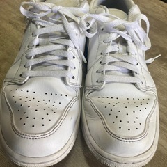 エア ジョーダン 1 LOW ホワイトの画像