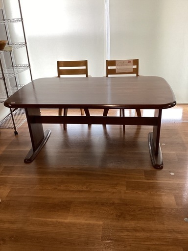 ダイニングテーブル（町田市再生家具）　251263