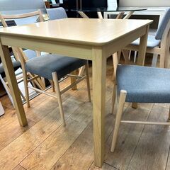 ♪どんな部屋にも合わせすい♪シンプルデザインの2人用ダイニングセット♪の画像