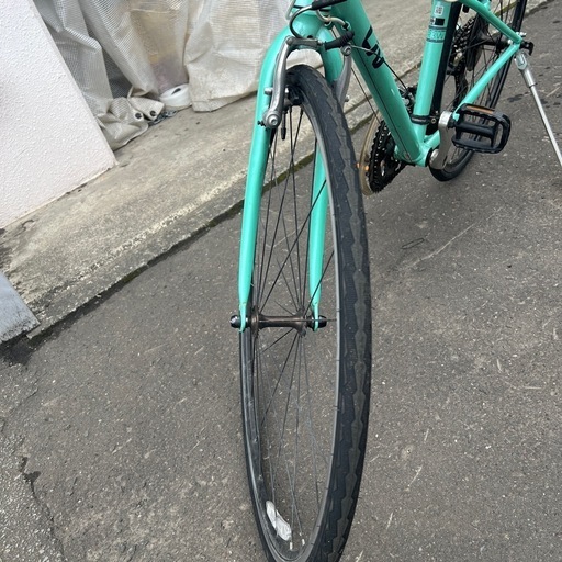 値下げ！ジャイアント　giant Liv escape エスケープ　クロスバイク小柄な方におすすめ！