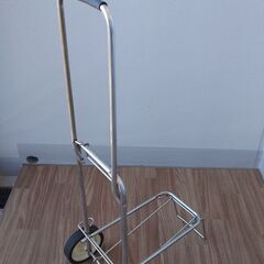 折りたたみ キャリーカートの画像