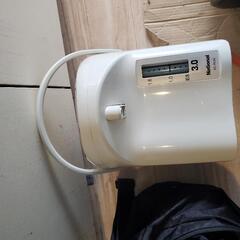 電気ポットの画像