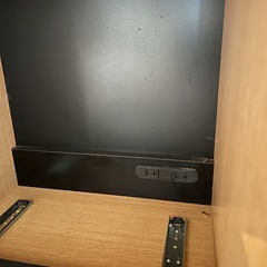 天然木のキッチン収納の画像