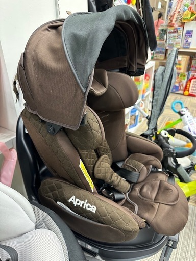 Aprica フラディアグロウ　ISOFIX
