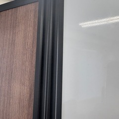 ホワイトボードパーテーション ＋ 木目調パーテーション 自立 オフィスの画像