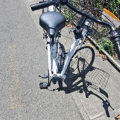リサイクルショップどりーむ鹿大前店　No.316　自転車　26インチ　ＬＥＤオ－トライト・切り替え・カゴ付き♪　折りたたみもできますよ～(≧▽≦)　お買い得品♪　の画像