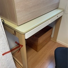 ★無料★学習机の画像